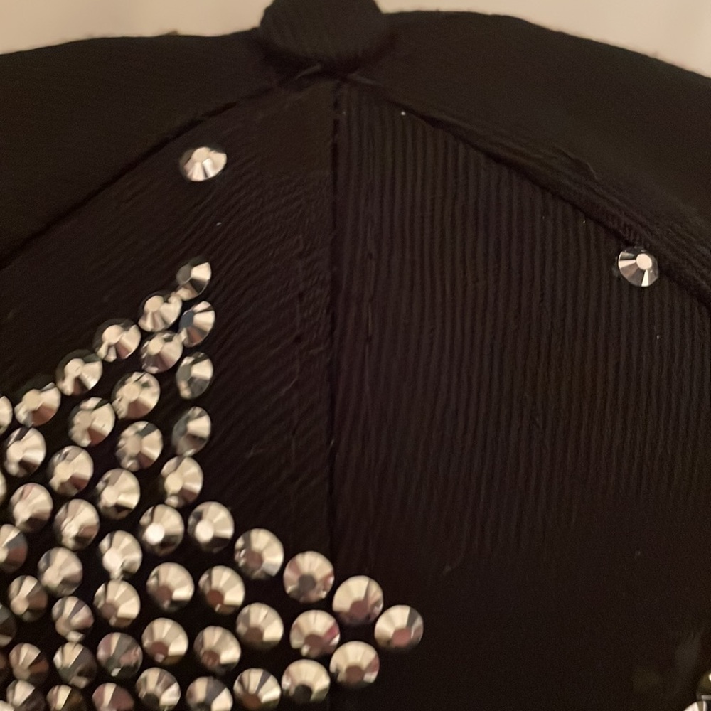 NWT Studded baseball cap. Black with silver stars. Adjustable. - Picture 3 of 8